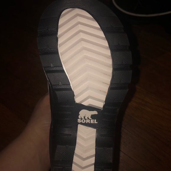 Size 9 toddler sorel boots new without box
